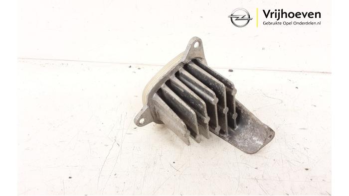 Używane Lampa LED Opel Crossland (X) 1.2 Turbo 12V Euro 6d-temp Cena € 50,00 Procedura marży oferowane przez Autodemontage Vrijhoeven B.V.