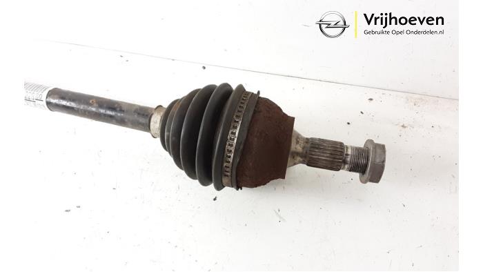 Front drive shaft, right from a Opel Crossland/Crossland X 1.2 Turbo 12V Euro 6d-temp 2018