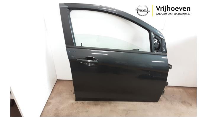 Front door 4-door, right from a Opel Karl 1.0 12V 2017