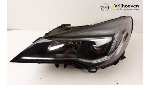 Used Headlight, left Opel Astra K Sports Tourer 1.2 Turbo 12V Price € 450,00 Inclusive VAT offered by Autodemontage Vrijhoeven B.V.