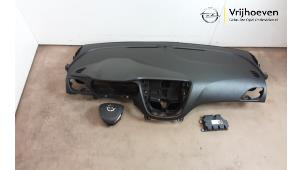 Gebrauchte Airbag set + dashboard Opel Karl 1.0 12V Preis € 750,00 Margenregelung angeboten von Autodemontage Vrijhoeven B.V.