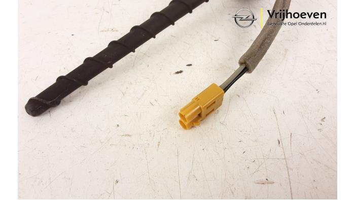 Antenna from a Opel Karl 1.0 12V 2015