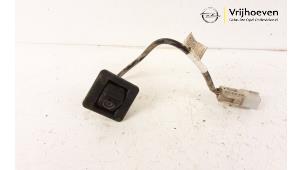 Used Reversing camera Opel Astra K 1.0 SIDI Turbo 12V Price € 75,00 Margin scheme offered by Autodemontage Vrijhoeven B.V.