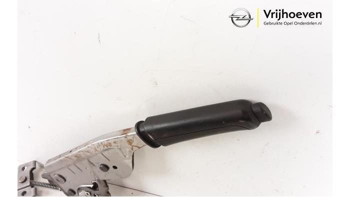 Parking brake lever from a Opel Combo 1.3 CDTI 16V ecoFlex 2016