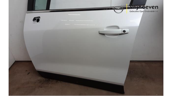 Tür 4-türig links vorne van een Opel Mokka/Mokka X 1.6 CDTI 16V 4x2 2015