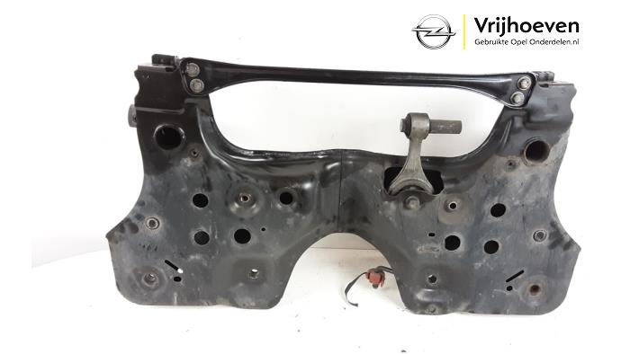 Subframe from a Opel Combo 1.3 CDTI 16V ecoFlex 2016