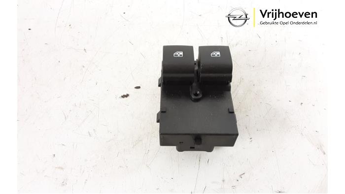 Usados Interruptor combinado de ventanillas Opel Karl 1.0 12V Precio € 20,00 Norma de margen ofrecido por Autodemontage Vrijhoeven B.V.