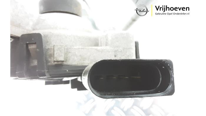 Wiper motor + mechanism from a Opel Karl 1.0 12V 2018