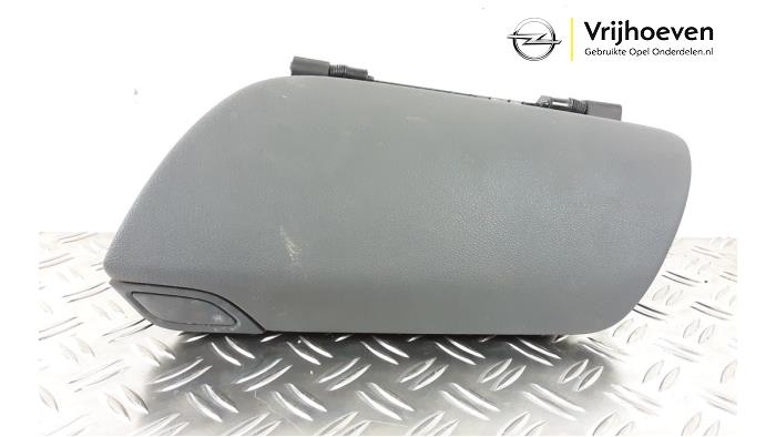 Begagnade Handskfack Opel Mokka/Mokka X 1.6 CDTI 16V 4x2 Pris € 75,00 Marginaltabell erbjuds av Autodemontage Vrijhoeven B.V.