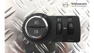 Usados Interruptor de luz Opel Karl 1.0 12V Precio € 25,00 Norma de margen ofrecido por Autodemontage Vrijhoeven B.V.