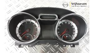 Gebrauchte Instrumentenbrett Opel Adam 1.4 16V Preis € 175,00 Margenregelung angeboten von Autodemontage Vrijhoeven B.V.