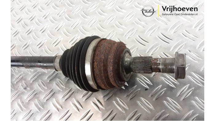 Front drive shaft, right from a Opel Corsa F (UB/UH/UP) 1.2 Turbo 12V 100 2021