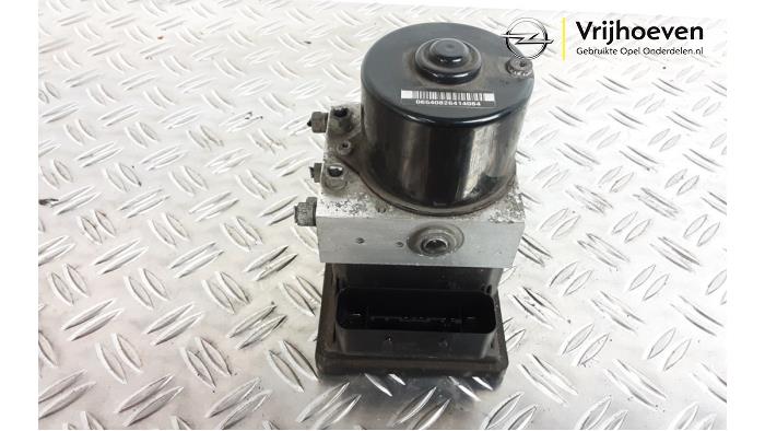 Gebrauchte ABS Pumpe Opel Zafira (M75) 1.9 CDTI 16V Preis € 90,00 Margenregelung angeboten von Autodemontage Vrijhoeven B.V.