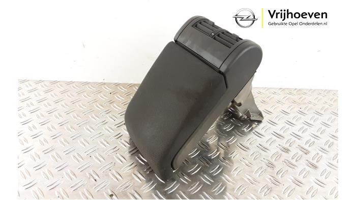 Armrest from a Opel Vectra C 1.8 16V 2005