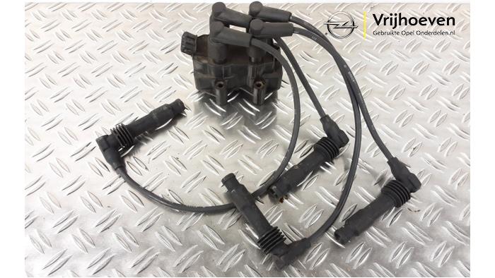 Usagé Bobine Opel Omega B (25/26/27) 2.0i 16V Prix € 40,00 Règlement à la marge proposé par Autodemontage Vrijhoeven B.V.