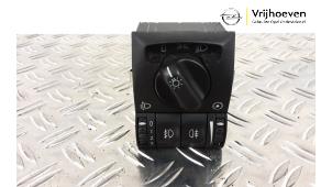 Used Light switch Opel Omega B (25/26/27) 2.0i 16V Price € 30,00 Margin scheme offered by Autodemontage Vrijhoeven B.V.