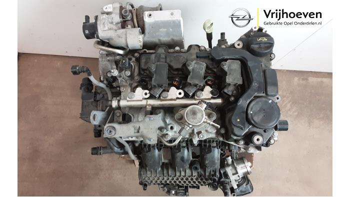 Engine from a Opel Crossland/Crossland X 1.2 Turbo 12V 2020