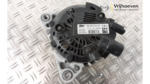 Dynamo van een Opel Crossland (X) 1.2 Turbo 12V 2020