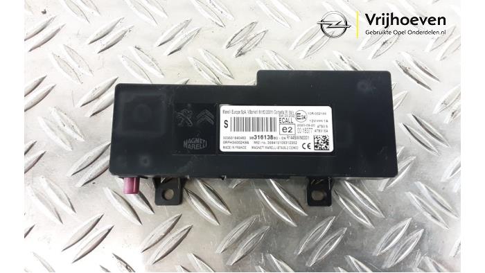 Używane Modul Bluetooth Opel Crossland (X) 1.2 Turbo 12V Cena € 25,00 Procedura marży oferowane przez Autodemontage Vrijhoeven B.V.