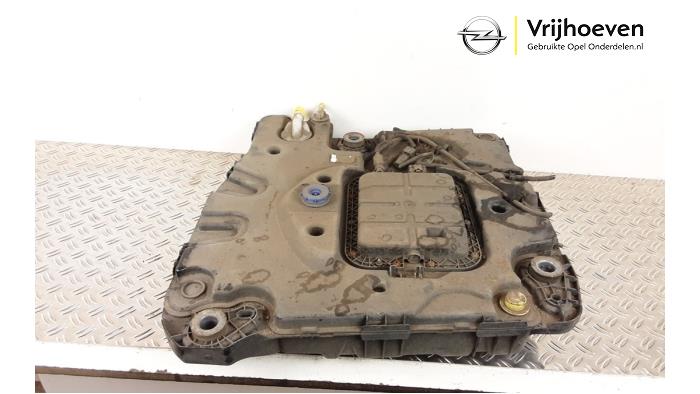 Adblue Tank van een Vauxhall Crossland X/Crossland 1.6 CDTi 100 2017