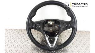 Usagé Volant Opel Corsa E 1.4 16V Prix € 50,00 Règlement à la marge proposé par Autodemontage Vrijhoeven B.V.