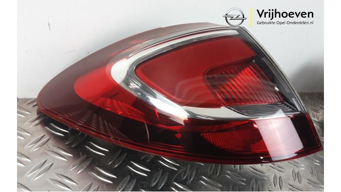 Juego de luces traseras derecha e izquierda de un Opel Meriva 1.4 16V Ecotec 2016