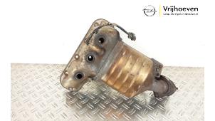 Used Exhaust manifold + catalyst Opel Tigra Twin Top 1.4 16V Price € 275,00 Margin scheme offered by Autodemontage Vrijhoeven B.V.