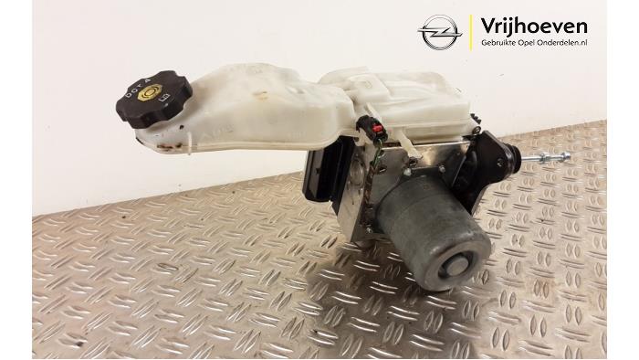 ABS pump from a Opel Astra K Sports Tourer 1.4 Turbo 12V 2019