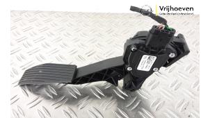 Used Accelerator pedal Opel Astra K Sports Tourer 1.4 Turbo 12V Price € 35,00 Margin scheme offered by Autodemontage Vrijhoeven B.V.
