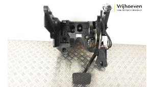Używane Zestaw pedalów Opel Astra K Sports Tourer 1.4 Turbo 12V Cena € 200,00 Procedura marży oferowane przez Autodemontage Vrijhoeven B.V.