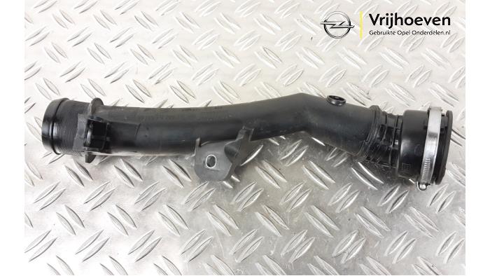 Gebrauchte Intercooler Rohr Opel Crossland (X) 1.5 CDTI 100 Preis € 40,00 Margenregelung angeboten von Autodemontage Vrijhoeven B.V.