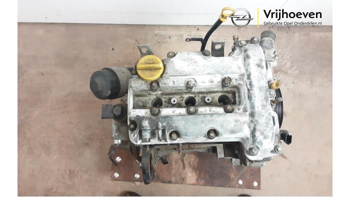 Engine Opel Corsa B 1.0i 12V - 90531336 X10XE