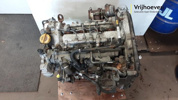 Motor van een Opel Combo 1.6 CDTI 16V 2015