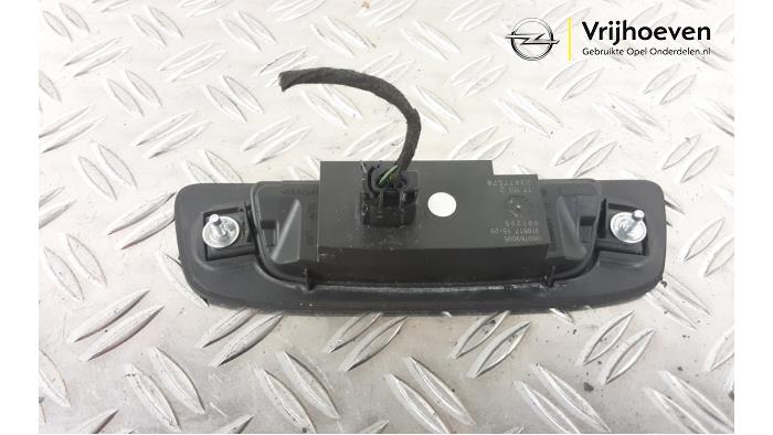 Tailgate switch from a Opel Insignia Sports Tourer 1.5 Turbo 16V 165 2017