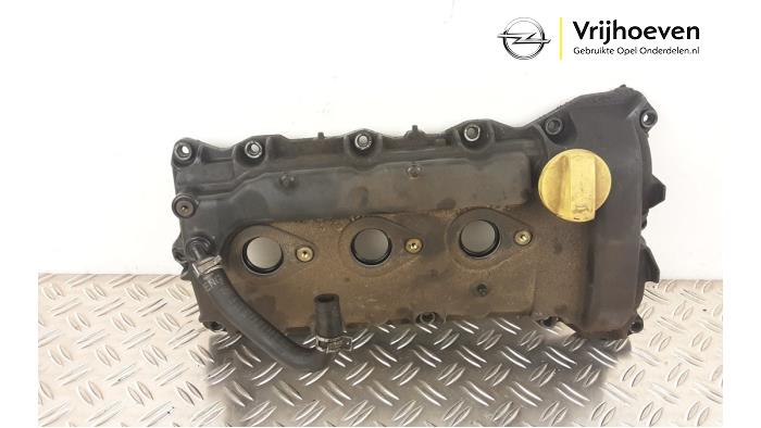 Usagé Couvercle soupapes Opel Antara (LA6) 3.2 V6 24V 4x4 Prix € 25,00 Règlement à la marge proposé par Autodemontage Vrijhoeven B.V.