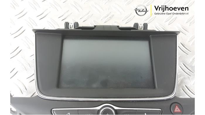 Controlador de pantalla multimedia de un Opel Astra K Sports Tourer 1.6 CDTI 110 16V 2016
