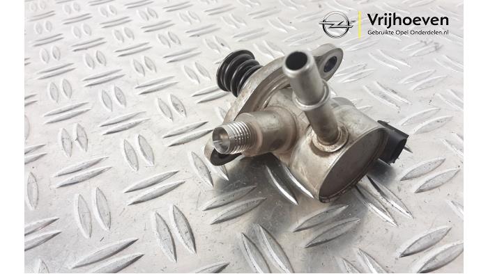 thumbnail image 2 of Quinton Hazell Mechanical Fuel Pump – For Vauxhall Astra 1&2, Cavalier 2&3, Nova (Classic UK Part, New) 2 of 5