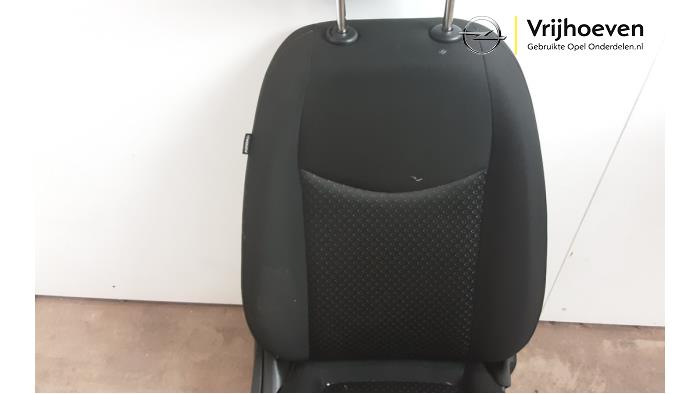 Seat, right from a Opel Karl 1.0 12V 2015
