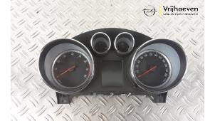 Usagé Instrument de bord Opel Insignia 1.8 16V Ecotec Prix € 200,00 Règlement à la marge proposé par Autodemontage Vrijhoeven B.V.