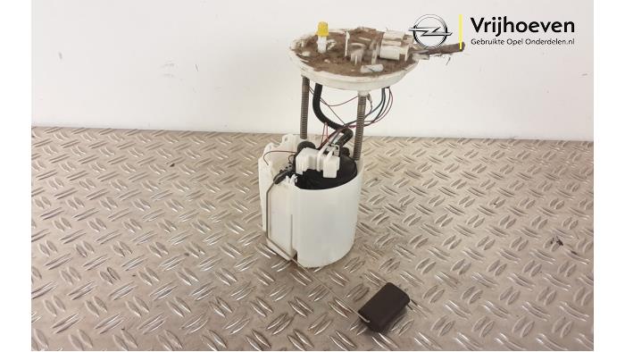 Electric fuel pump from a Opel Insignia 1.8 16V Ecotec 2009