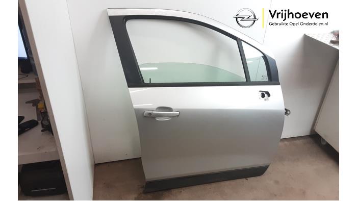 Tür 4-türig rechts vorne van een Vauxhall Mokka/Mokka X 1.6 16V EcoFlex 4x2 2014