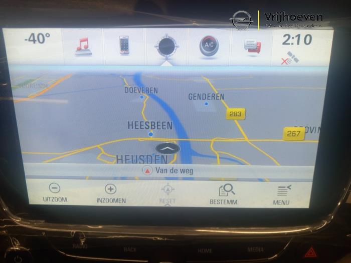 Affichage navigation d'un Opel Astra K 1.0 Turbo 12V 2017