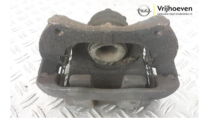 Front brake calliper, right from a Opel Astra J Sports Tourer (PD8/PE8/PF8) 1.6 CDTI 16V 2015