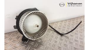 Usagé Moteur de ventilation chauffage Opel Astra K 1.6 CDTI 110 16V Prix € 30,00 Règlement à la marge proposé par Autodemontage Vrijhoeven B.V.