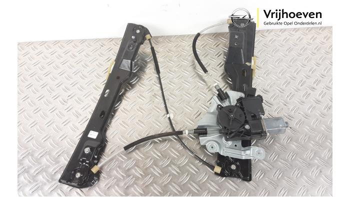 Window mechanism 4-door, front right from a Opel Astra J (PC6/PD6/PE6/PF6) 1.4 Turbo 16V 2012