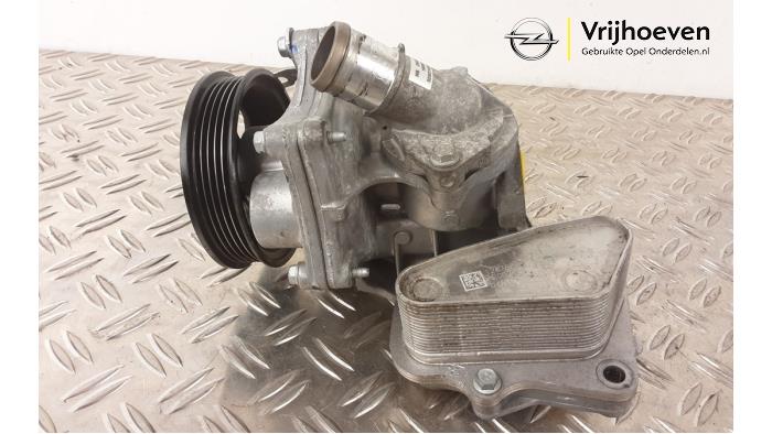 Gebrauchte Wasserpumpe Opel Astra K 1.0 Turbo 12V Preis € 80,00 Margenregelung angeboten von Autodemontage Vrijhoeven B.V.