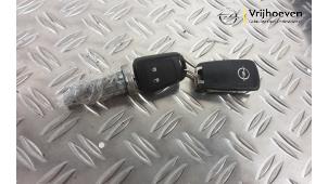 Gebrauchte Zündschloss + Schlüssel Opel Meriva 1.4 Turbo 16V Ecotec Preis € 60,00 Margenregelung angeboten von Autodemontage Vrijhoeven B.V.