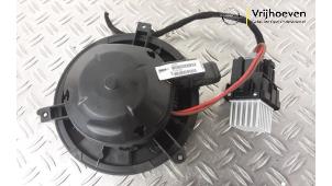Usados Motor de ventilador de calefactor Opel Meriva 1.4 16V Ecotec Precio € 100,00 Norma de margen ofrecido por Autodemontage Vrijhoeven B.V.