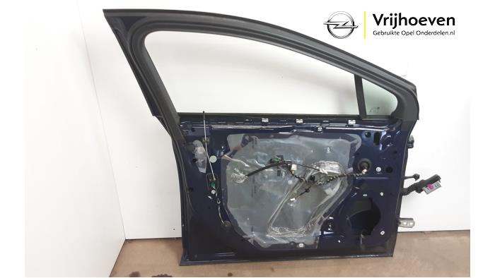 Tür 4-türig links vorne van een Opel Astra K Sports Tourer 1.6 CDTI 110 16V 2016
