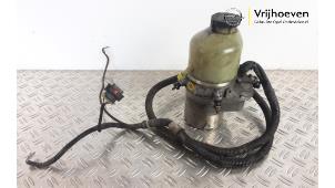Used Power steering pump Opel Zafira (M75) 1.6 16V Price € 75,00 Margin scheme offered by Autodemontage Vrijhoeven B.V.